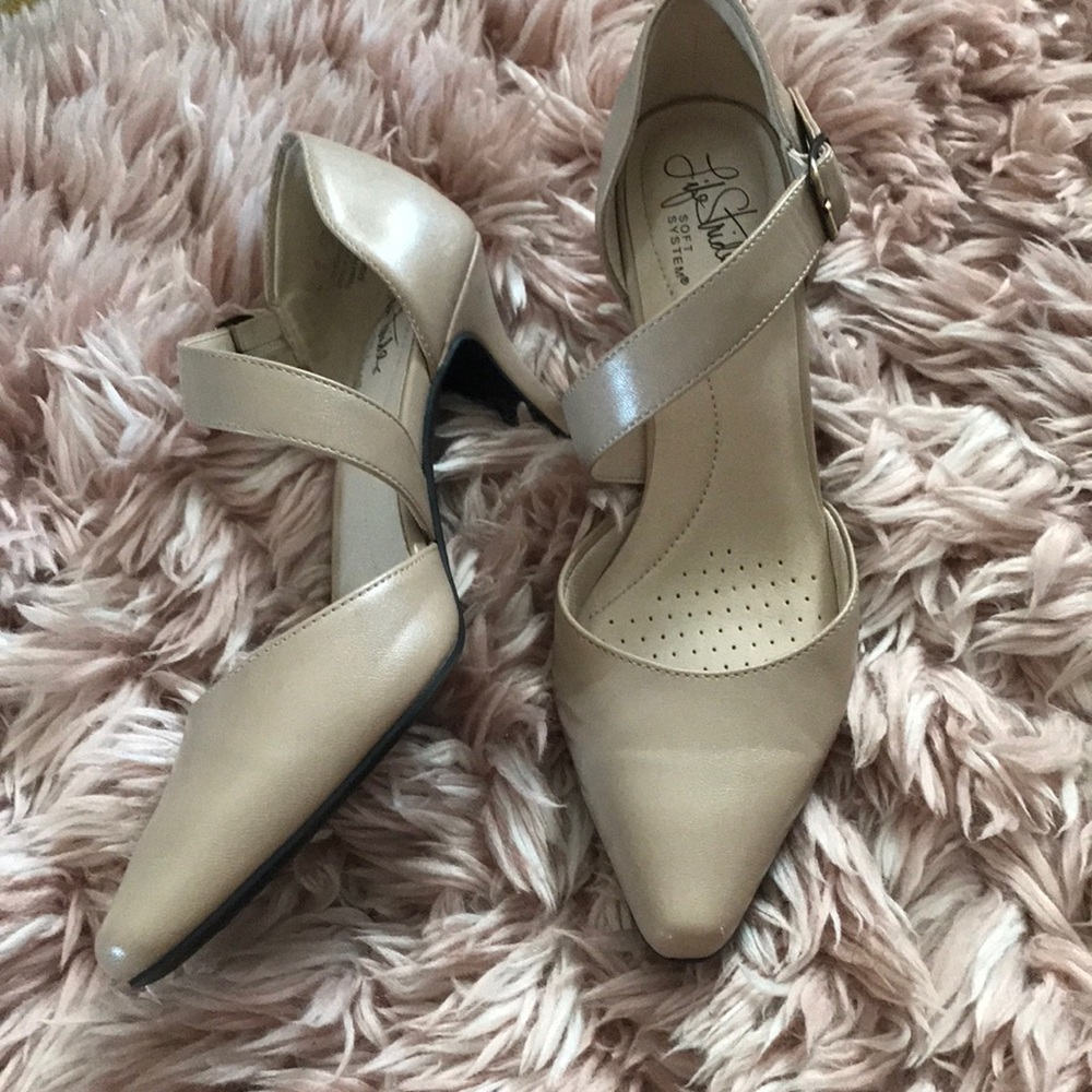 Nude Pointed Toe Heels